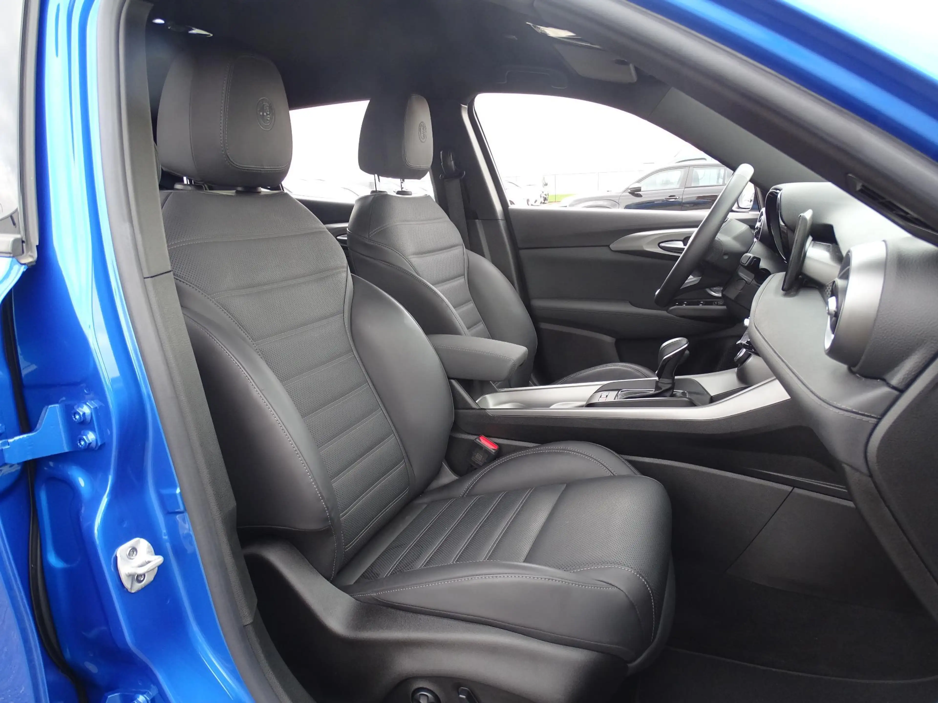 Alfa Romeo Tonale 1.5 130 MHEV Sprint FWD — photo 13
