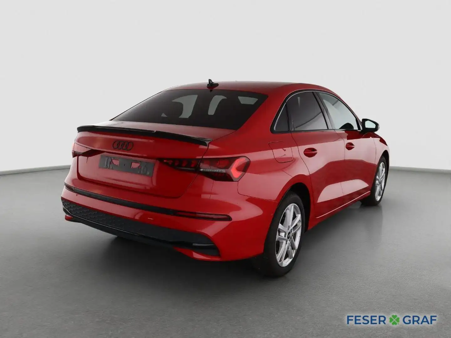 Audi A3 Limousine S line 30 TFSI HuD-Stdhzg-Sonos-LED- Rot - 2