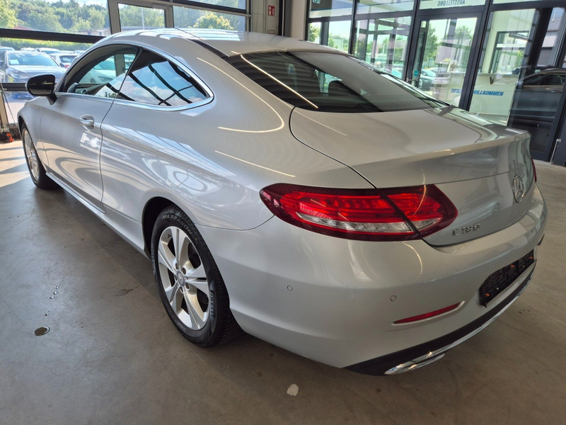 Mercedes-Benz C 180 COUPE AVANTGARDE NAVI LED AMBIENTE SHZ CAM — photo 7