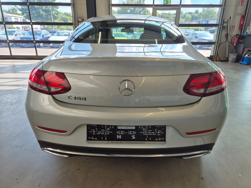 Mercedes-Benz C 180 COUPE AVANTGARDE NAVI LED AMBIENTE SHZ CAM — photo 6