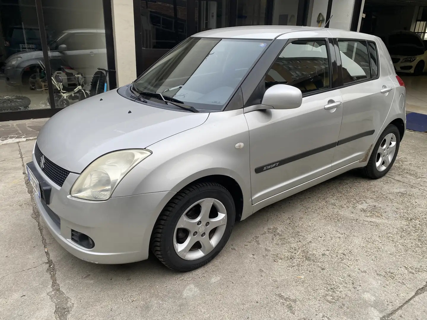 Suzuki Swift Gpl 5p 1.3 16v GL 4x4 - 2