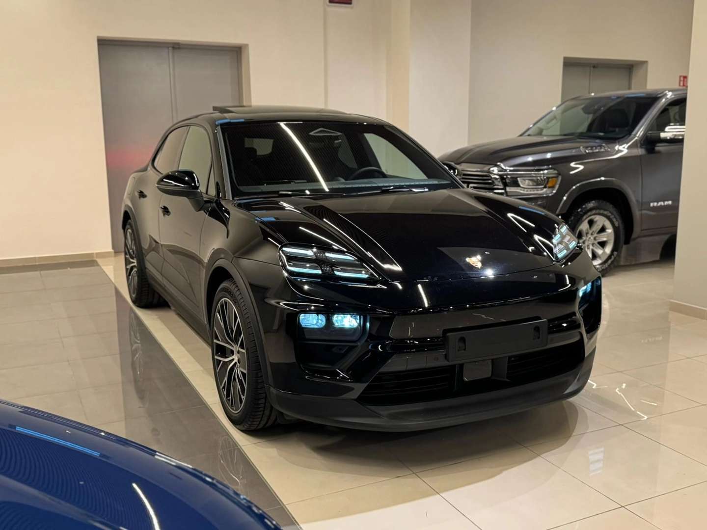 Porsche Macan Electrique 4 -  - Joinsteer - #2