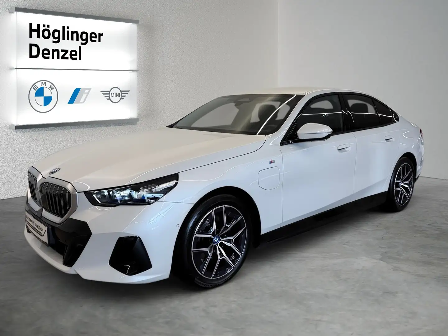 BMW 530 e xDrive Weiß - 2