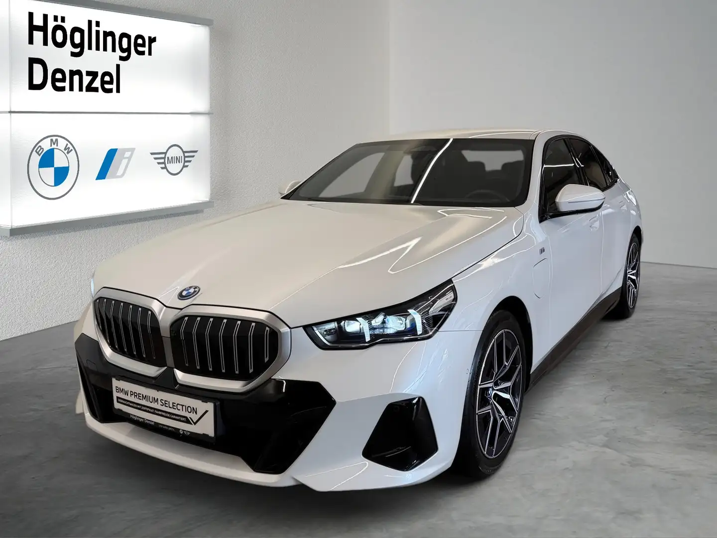 BMW 530 e xDrive Weiß - 1