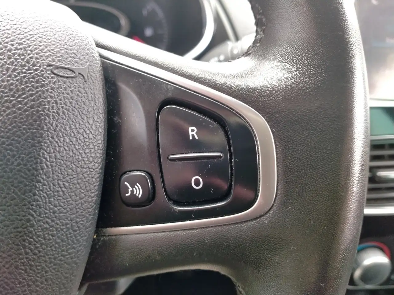 Renault Clio Grandtour — photo 26