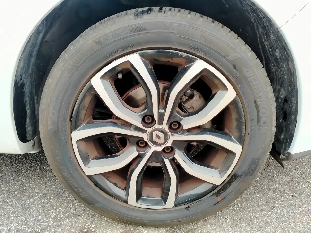 Renault Clio Grandtour — photo 34