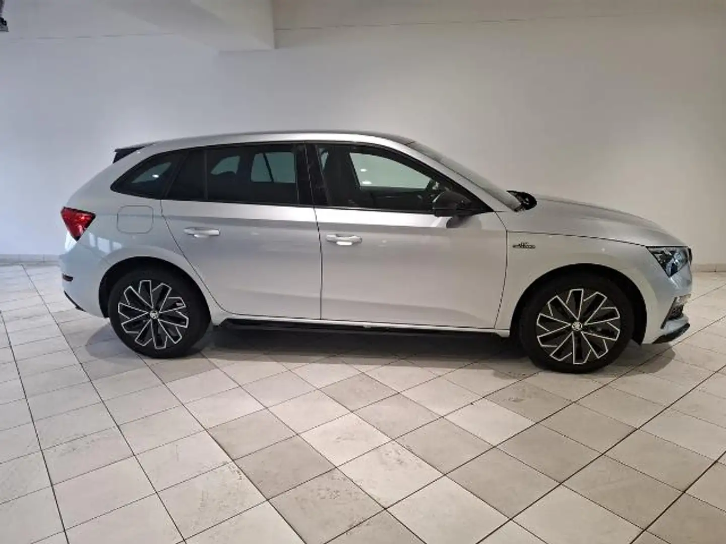 Skoda Scala 1.5TSI Monte Carlo NAVI LED Garantie Argent - 2