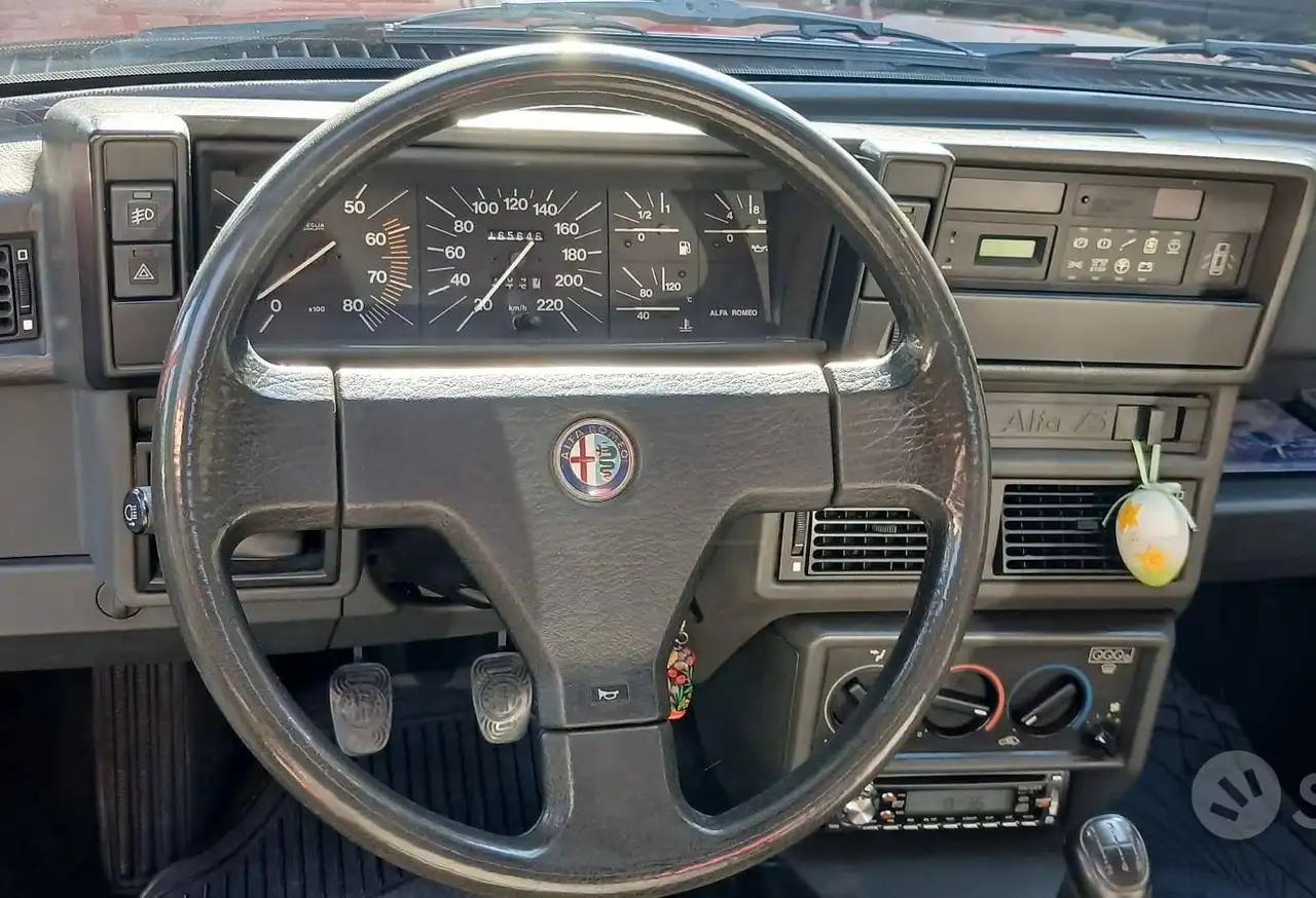 Alfa Romeo 75 1.6 ie, foto 6