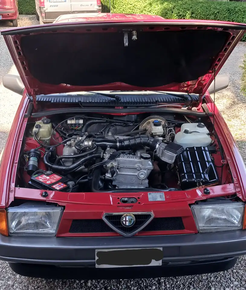 Alfa Romeo 75 1.6 ie, foto 4