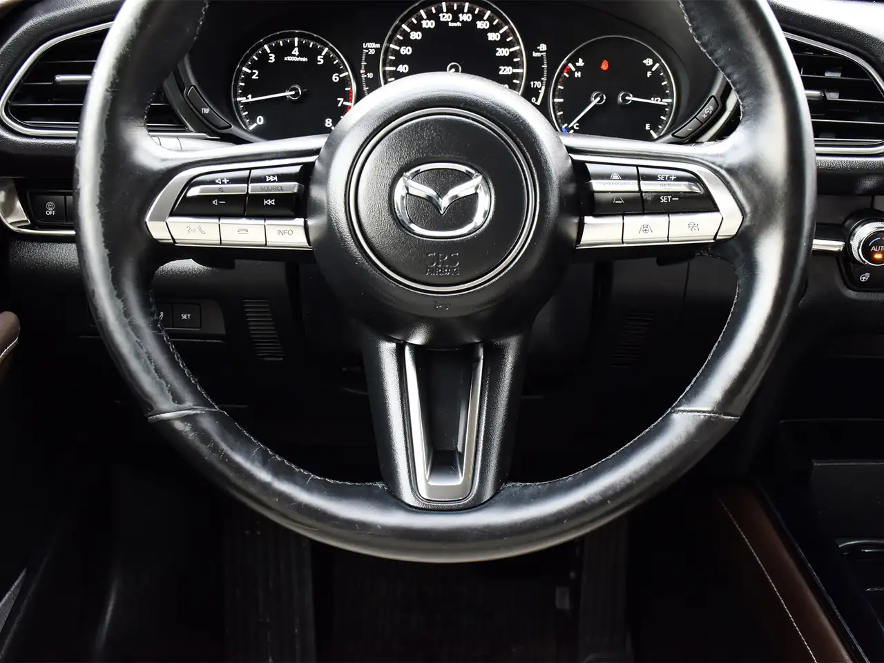 Mazda CX-30 снимка Mazda CX-30