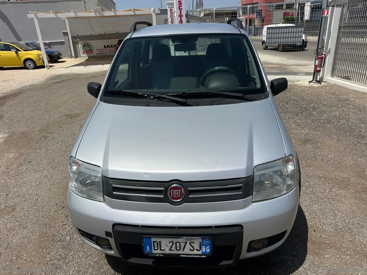 Fiat Panda 1.2 Climbing Natural Power Grijs - 2