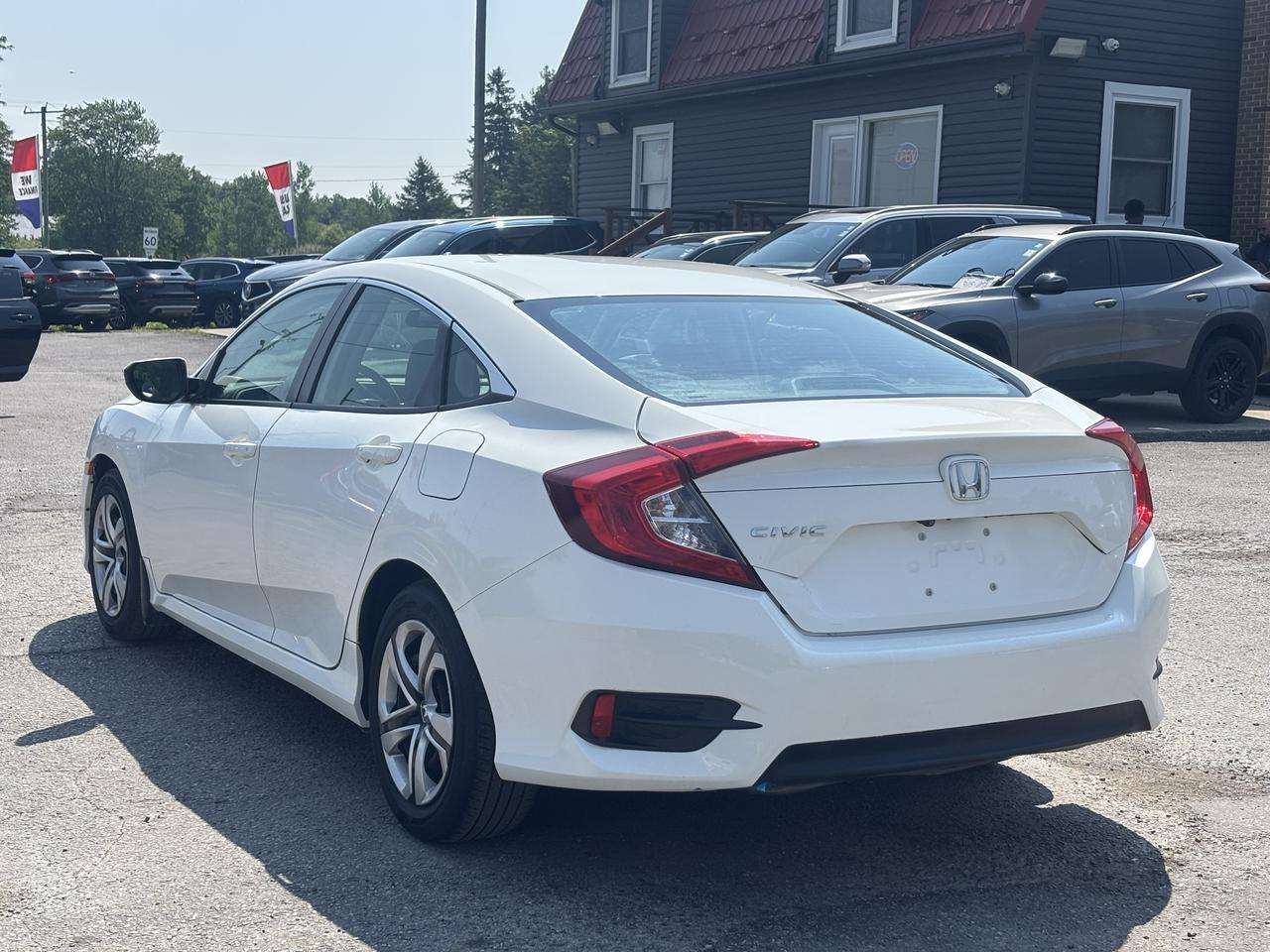2017 Honda Civic 4dr Man LX — снимка 1