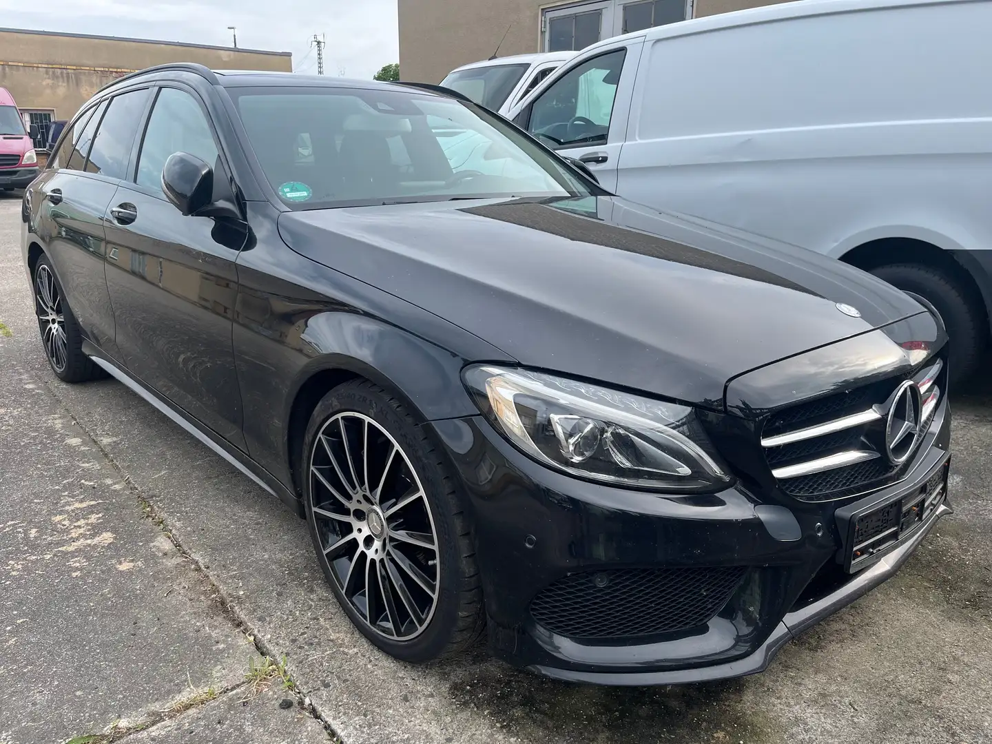 Mercedes-Benz C 180 AMG Line/Panorama/LED Negro - 1