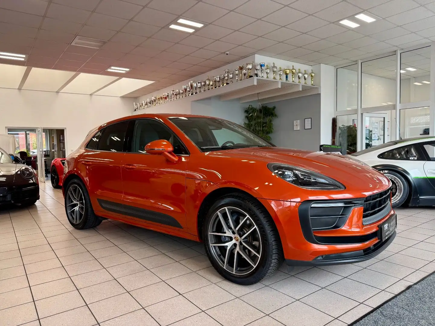 Porsche Macan Luftfederung/Panorama/Keyless/21Zoll/BOSE Portocaliu - 1
