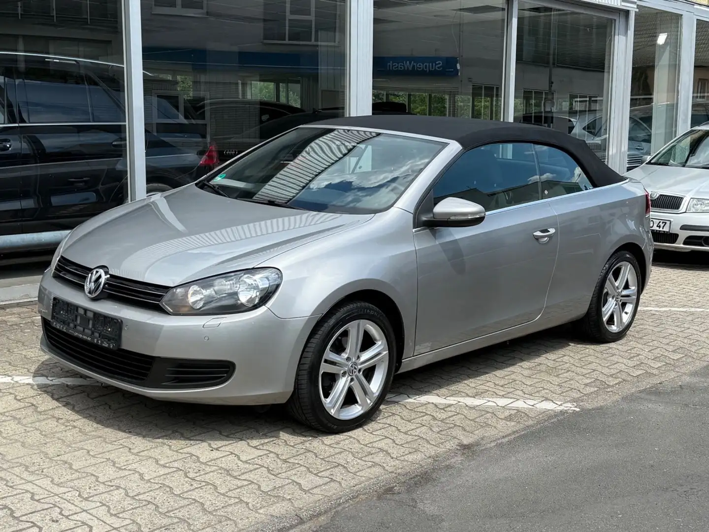 Volkswagen Golf VI Cabriolet 1.4 TSI DSG PDC SHZ Tempomat Argento - 1