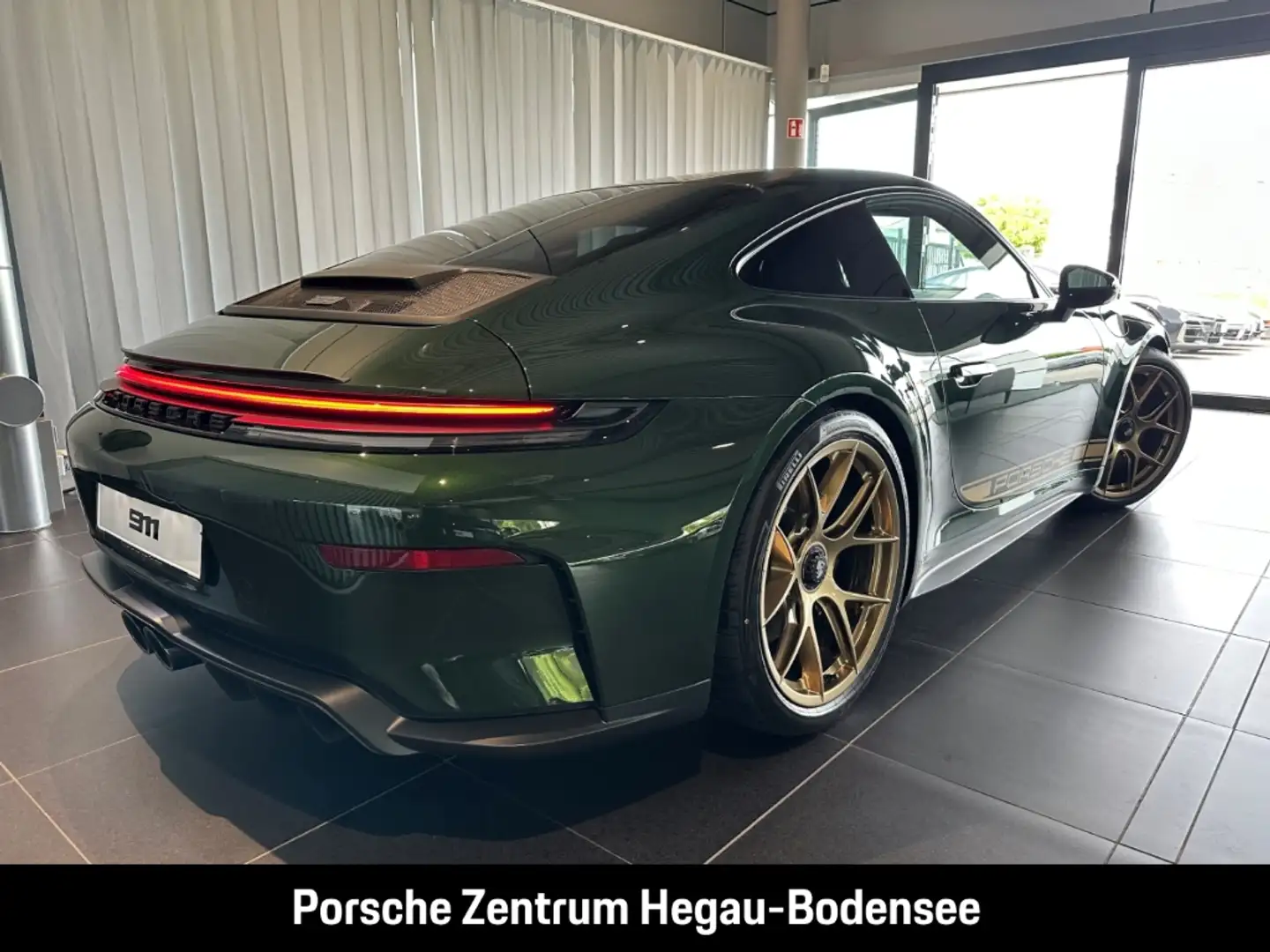 Porsche 992 911 GT3 Touring/Leichtbau/BOSE/PCCM/Liftsystem Grün - 2