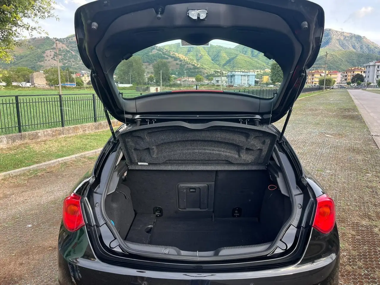 Alfa Romeo Giulietta 2.0 td L, foto 6