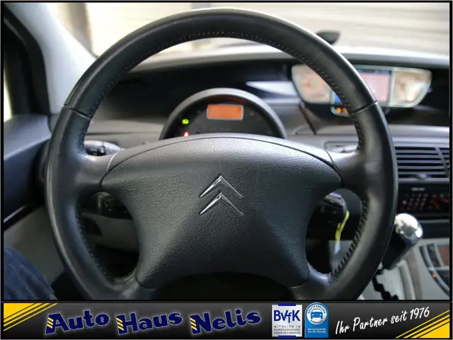 Citroen C8 view 11
