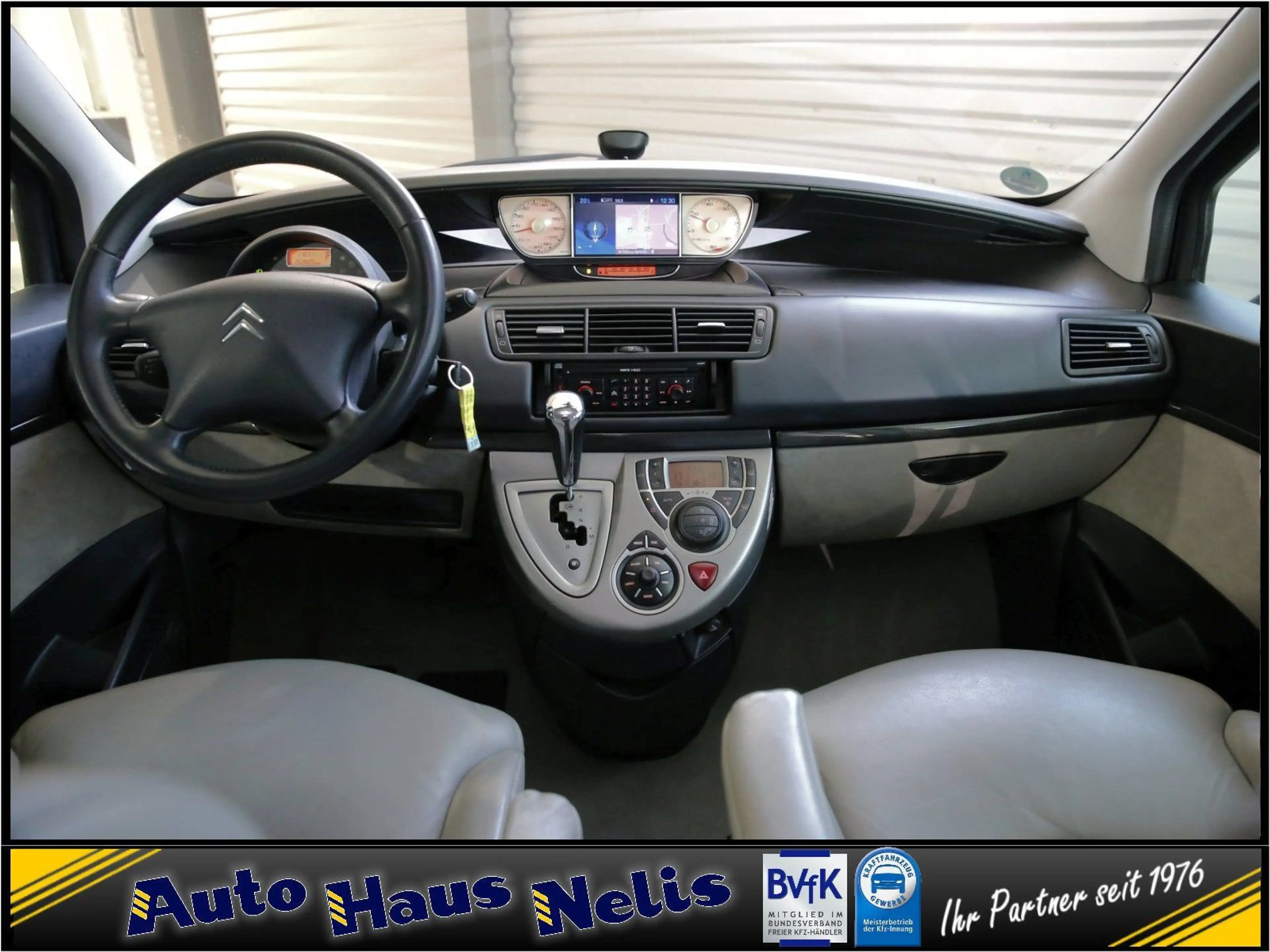 Citroen C8 2.0 HDI 7-Sitzer AHK Vorders.drehbar Navi Mem — photo 10