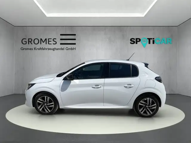 Peugeot 208 view 6