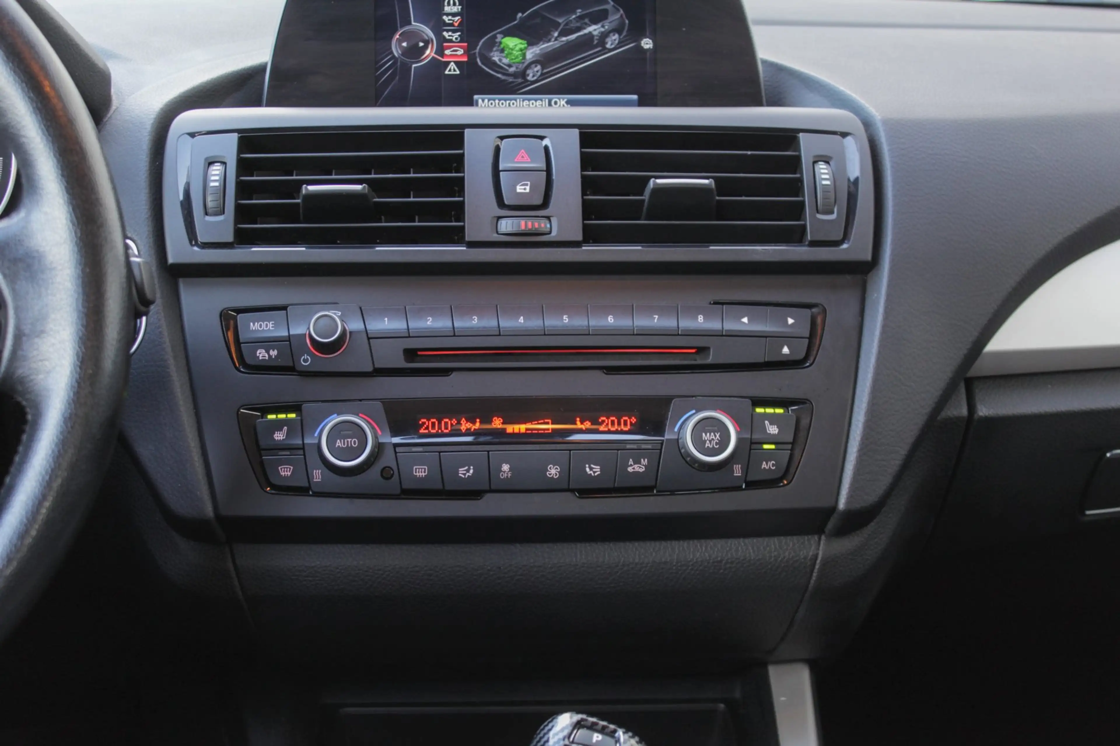 BMW 118 1-serie 118i High Executive - automaat - stoelverw — photo 11