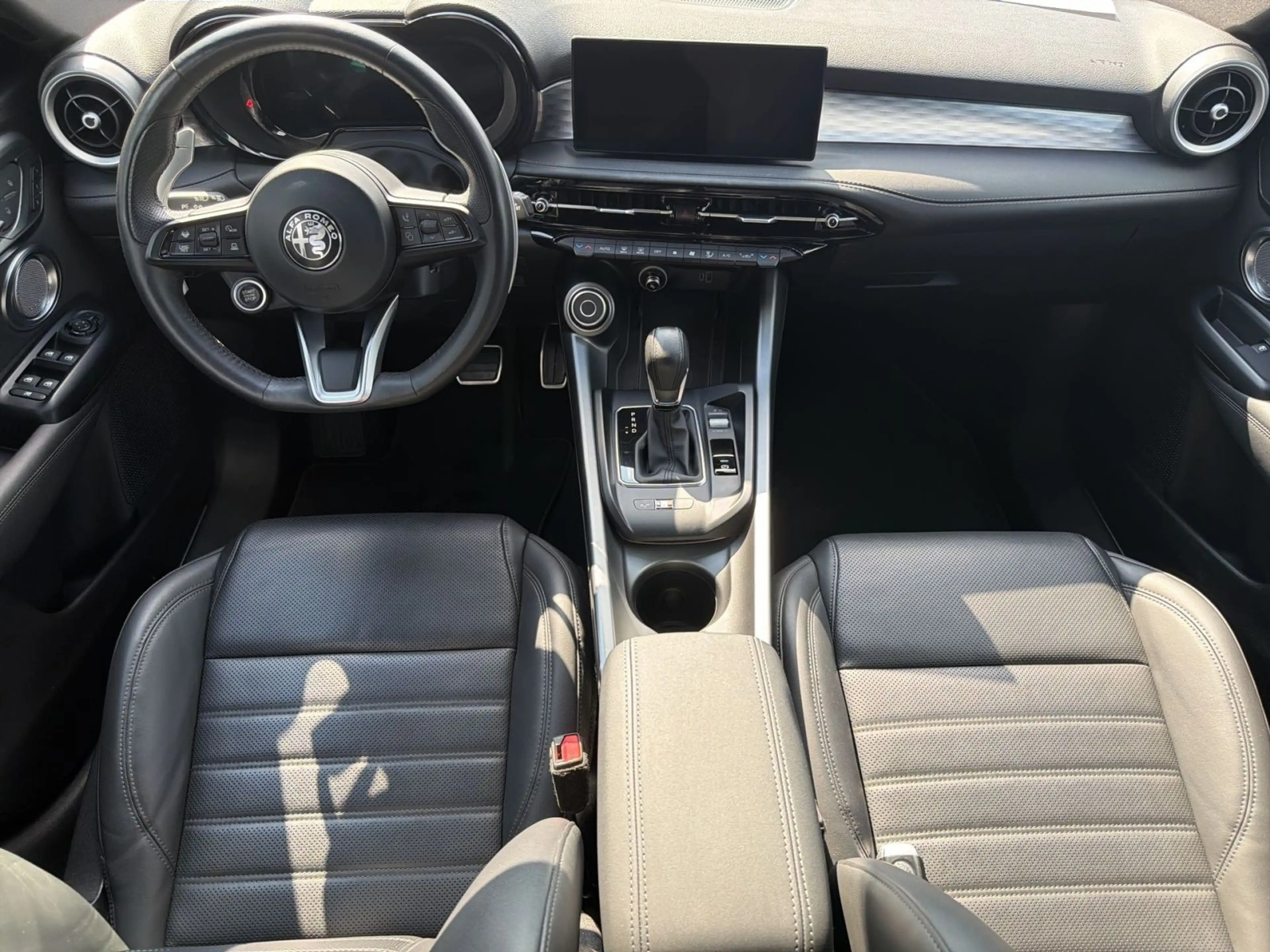 Alfa Romeo Tonale 1.5 Mild Hybrid Edizione Speciale — photo 14