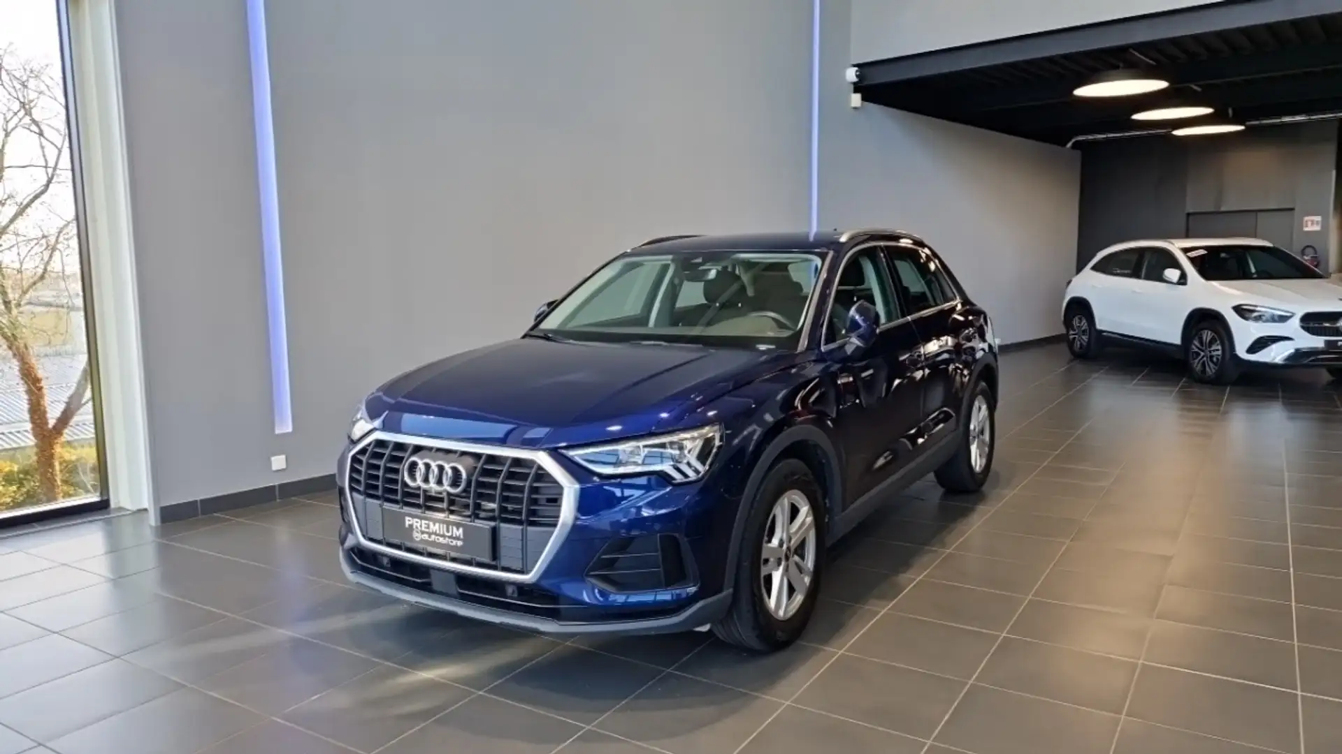 Audi Q3 35 TFSI 150 CH BUSINESS LINE Bleu - 1