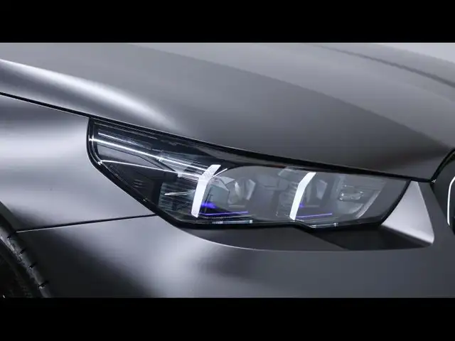 BMW M5 view 8