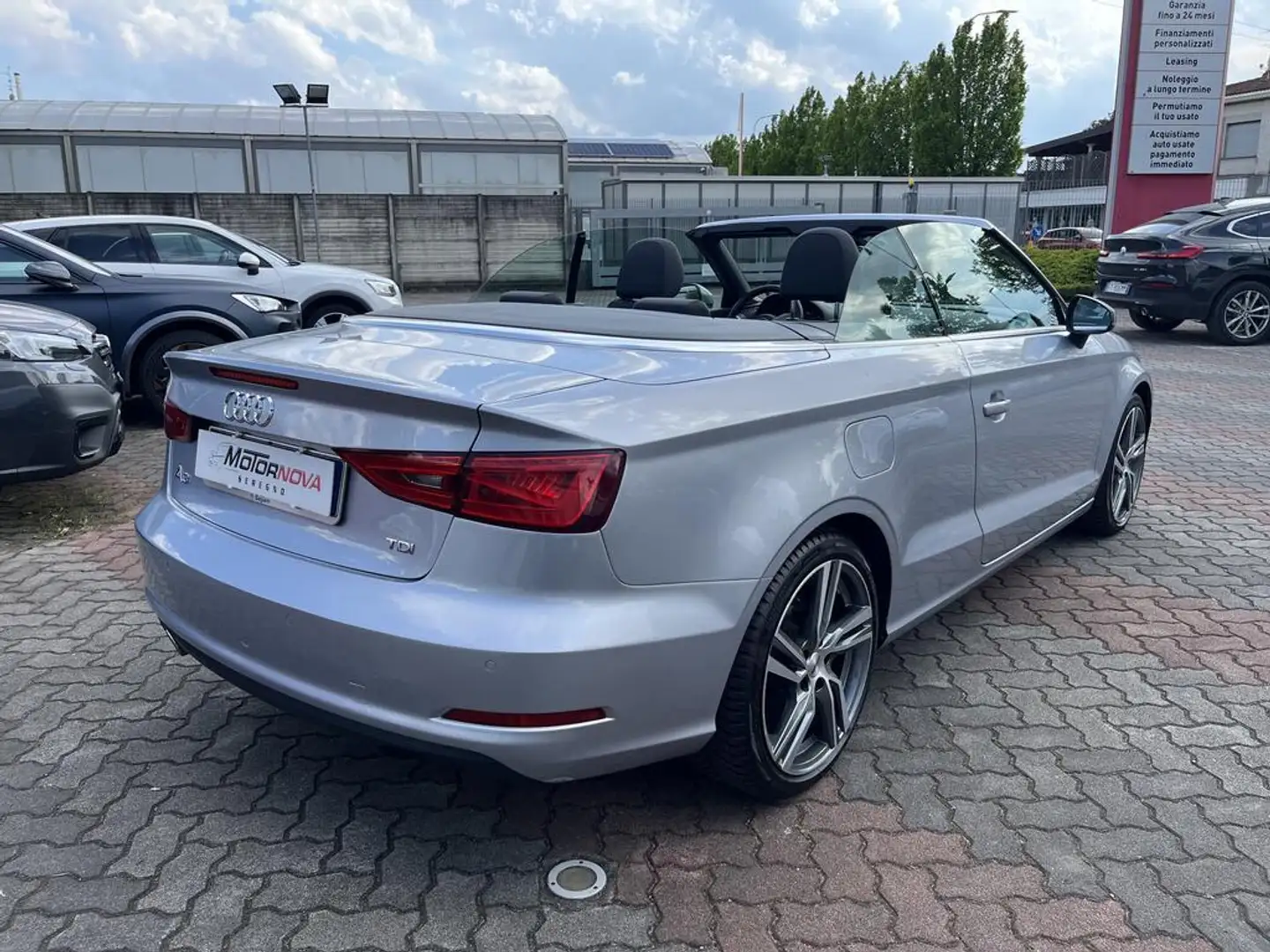 Audi A3 Cabrio 2.0 tdi Ambition 150cv s-tronic Argento - 2