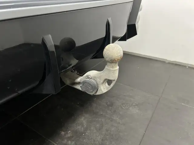 BMW X2 view 12