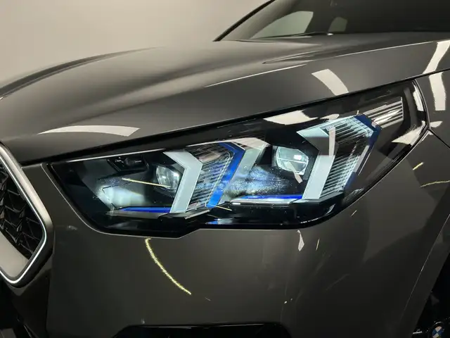 BMW X2 view 9