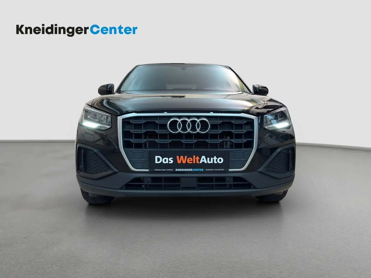 Audi Q2 35 TFSI Schwarz - 2