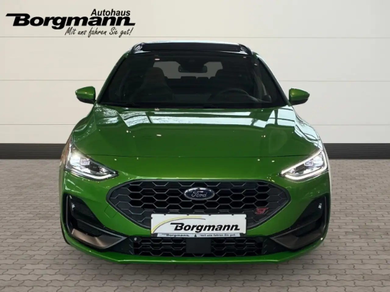 Ford Focus Turnier ST X 206 KW 280 PS Automatik sehr komplet 2