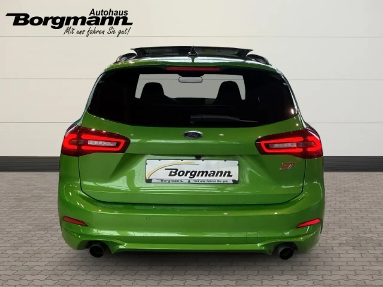 Ford Focus Turnier ST X 206 KW 280 PS Automatik sehr komplet 5