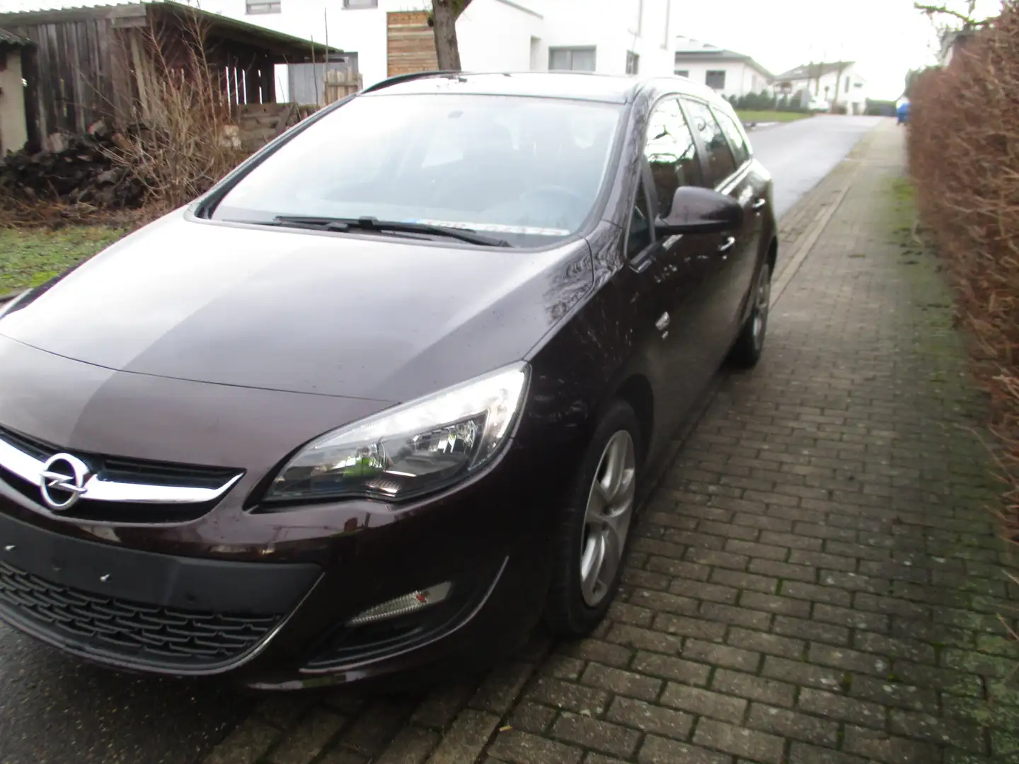 Opel Astra 1.4 Turbo Sports Tourer TÜV neu Marrone - 2