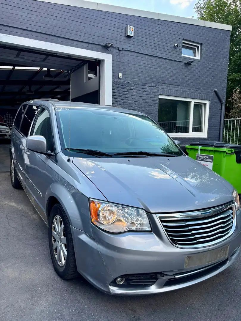 Chrysler Town & Country " corbillard " V6  car-pass  1 er main 6 pl Gris - 1