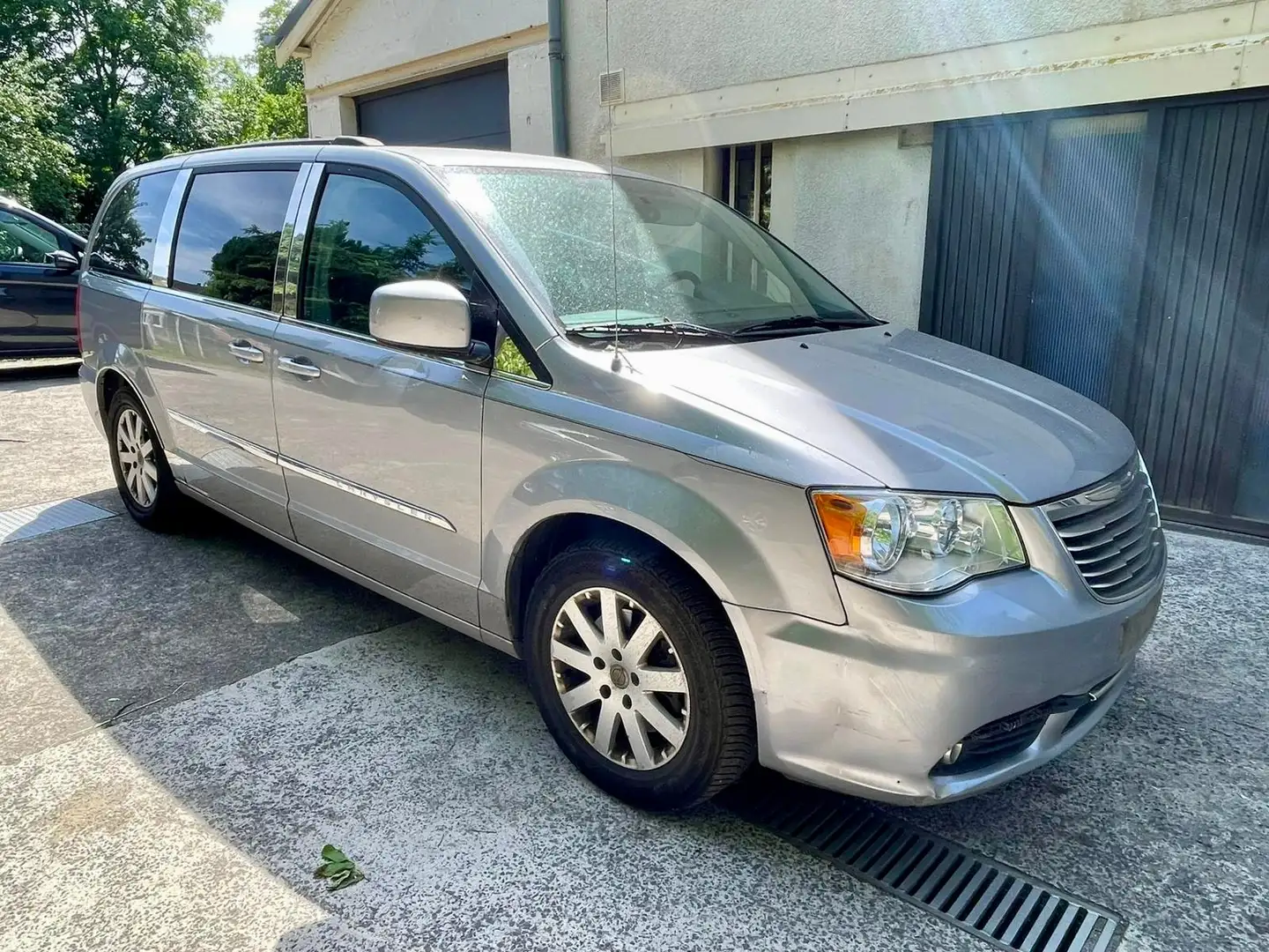 Chrysler Town & Country " corbillard " V6 belgium car-pass  1 er main Gris - 1