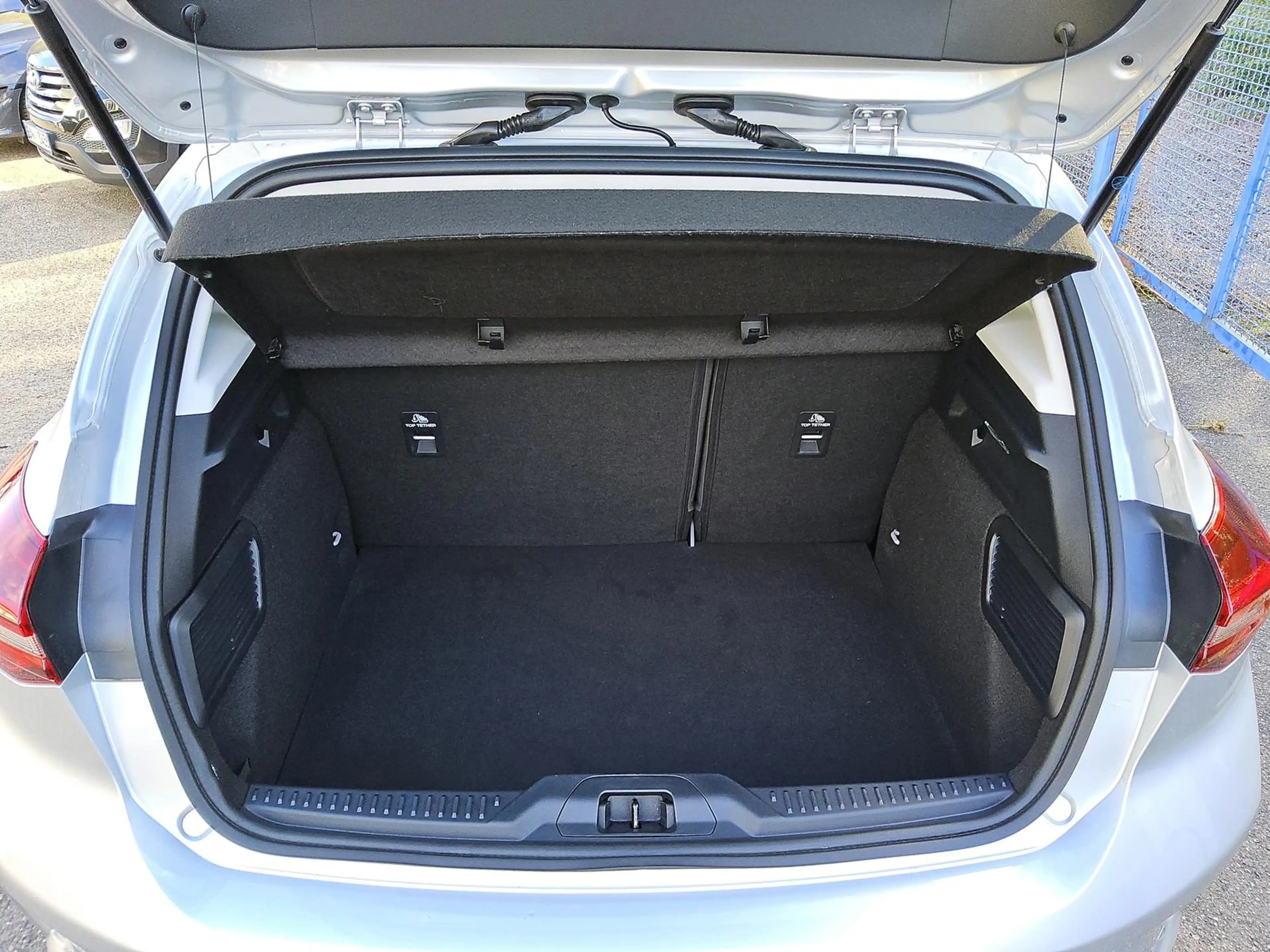 Ford Focus Titanium AUTOMATIK ACC SPURH/W NAVI R-KAM — photo 7