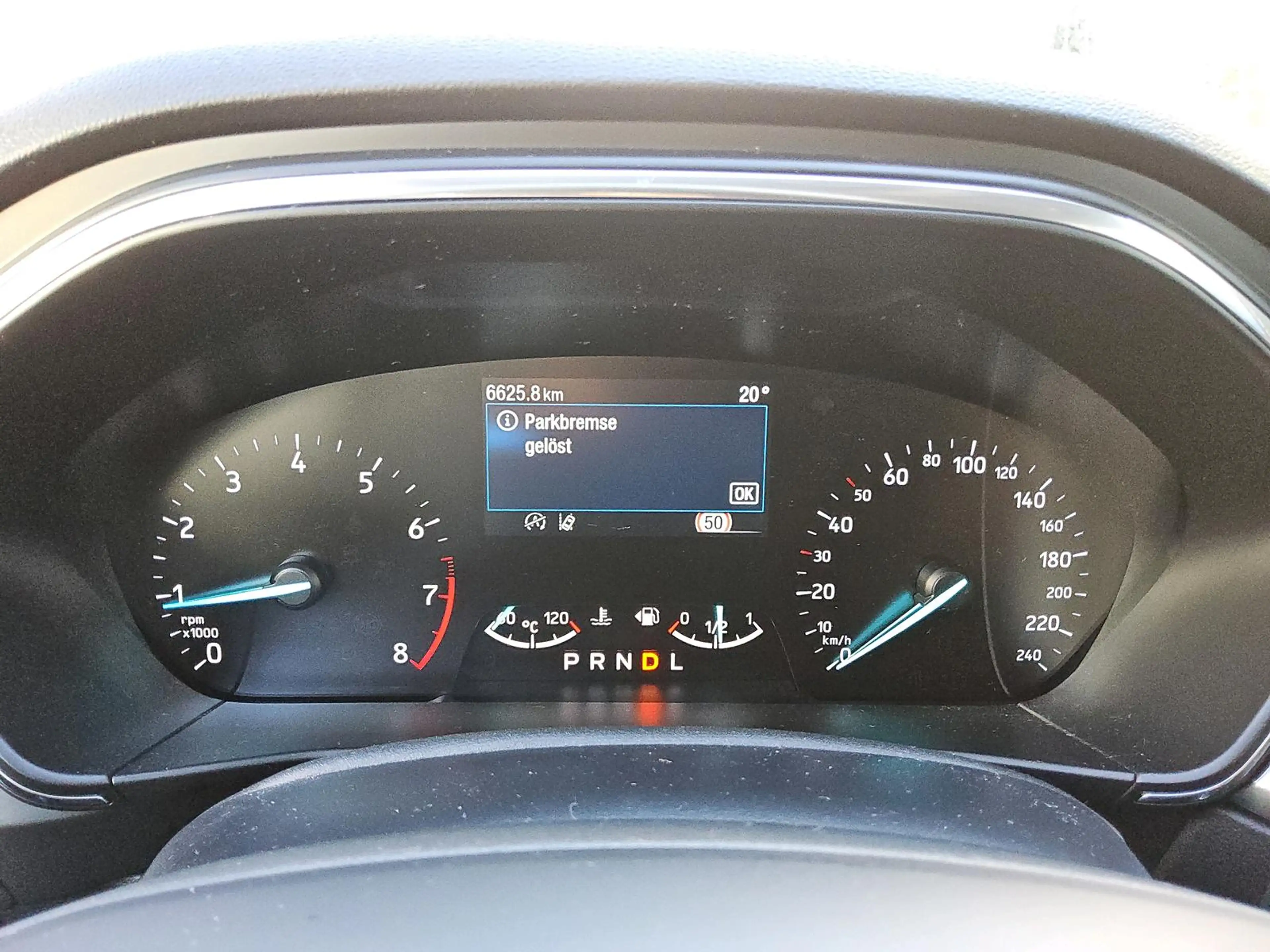Ford Focus Titanium AUTOMATIK ACC SPURH/W NAVI R-KAM — photo 9