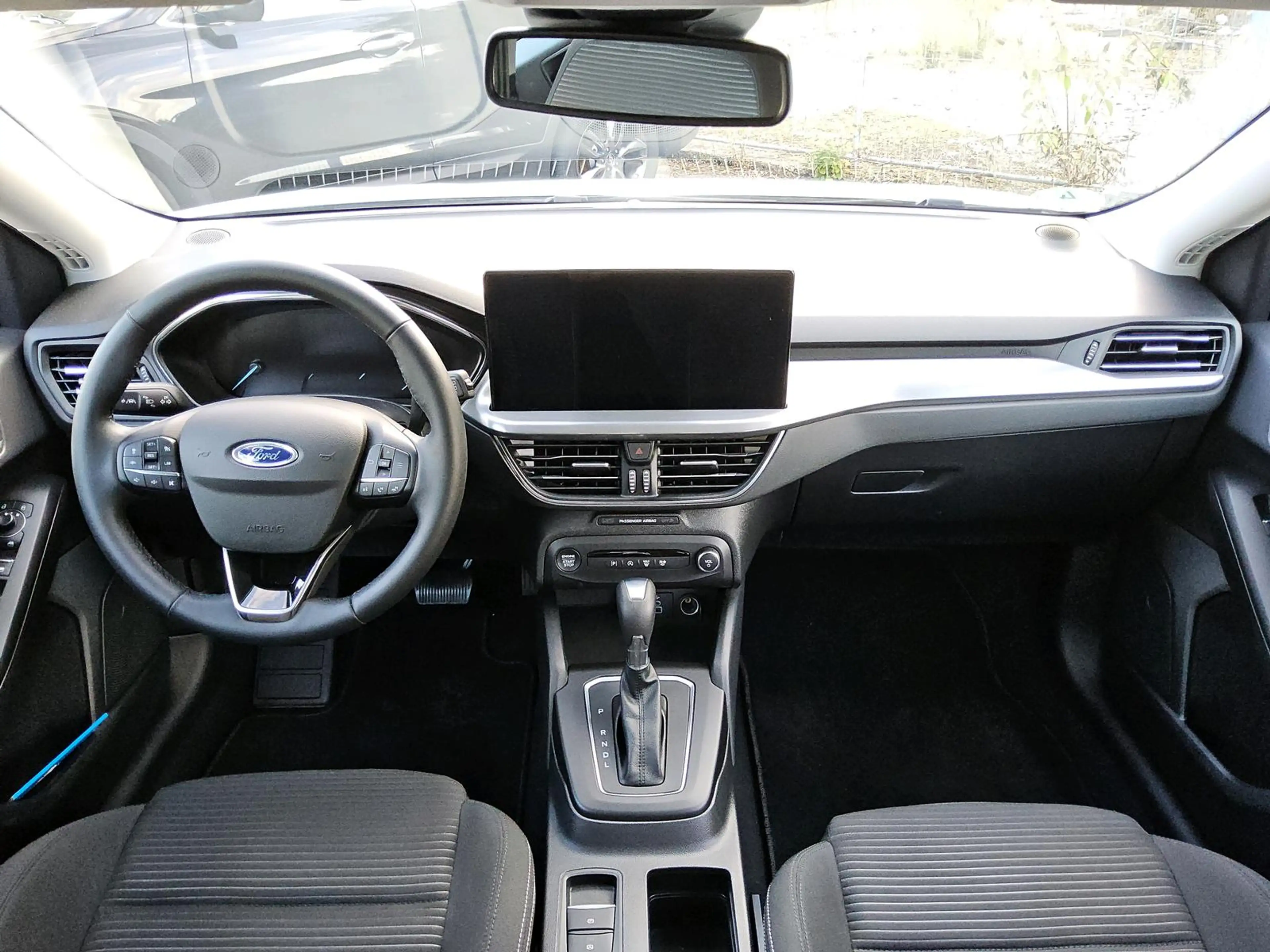Ford Focus Titanium AUTOMATIK ACC SPURH/W NAVI R-KAM — photo 8