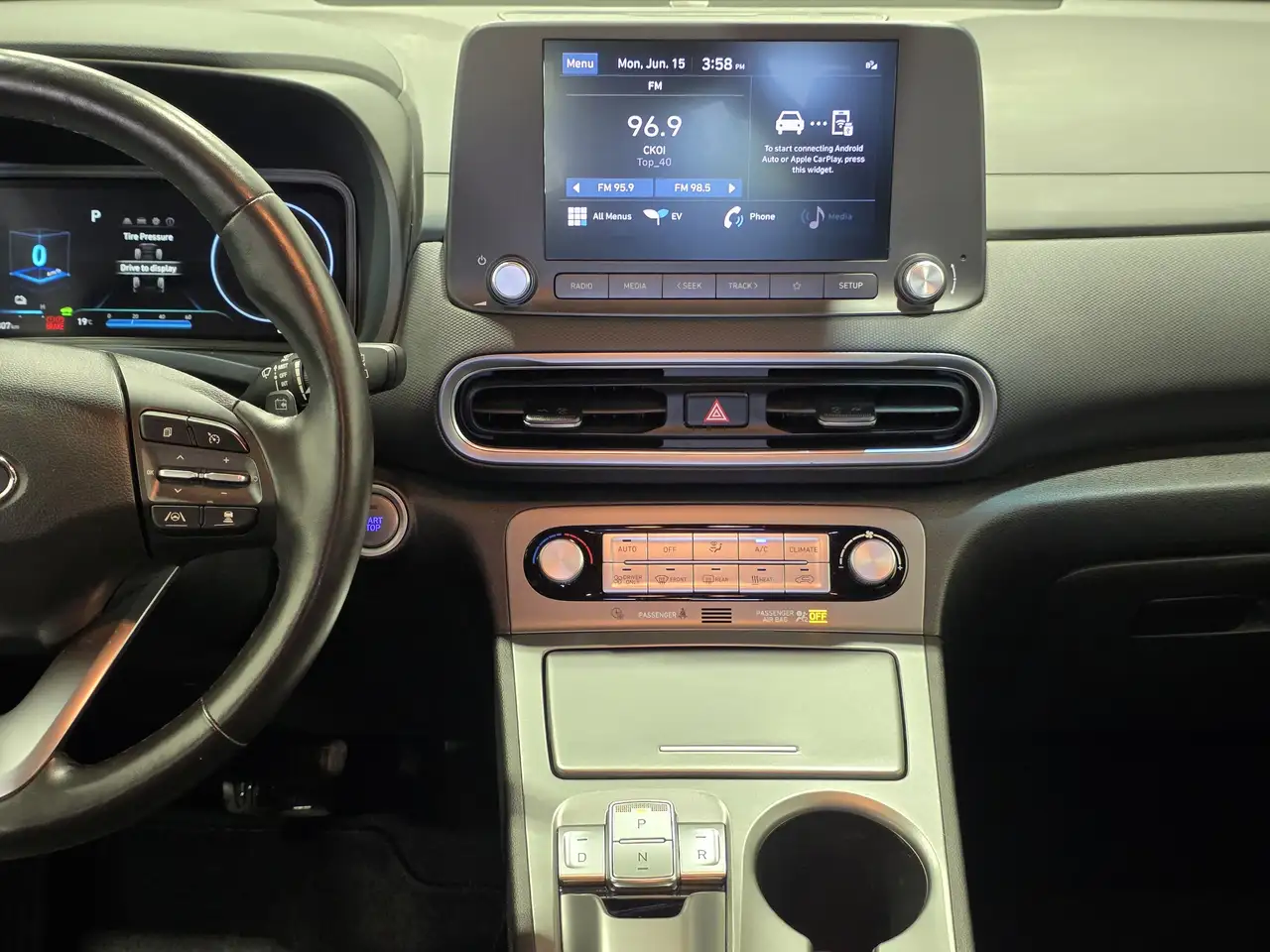 Hyundai KONA photo Hyundai KONA