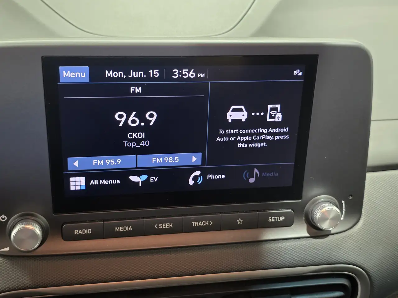 Hyundai KONA photo Hyundai KONA