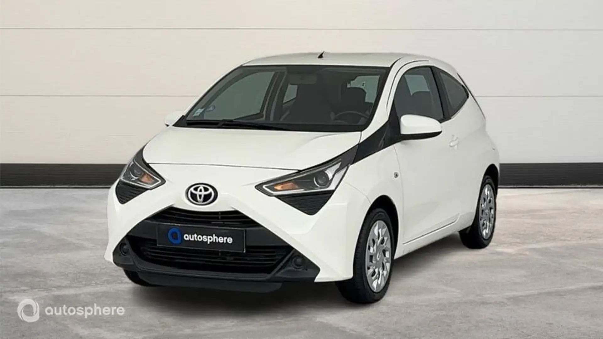 Toyota Aygo 1.0 VVT-i 69ch x-play 5p - 1