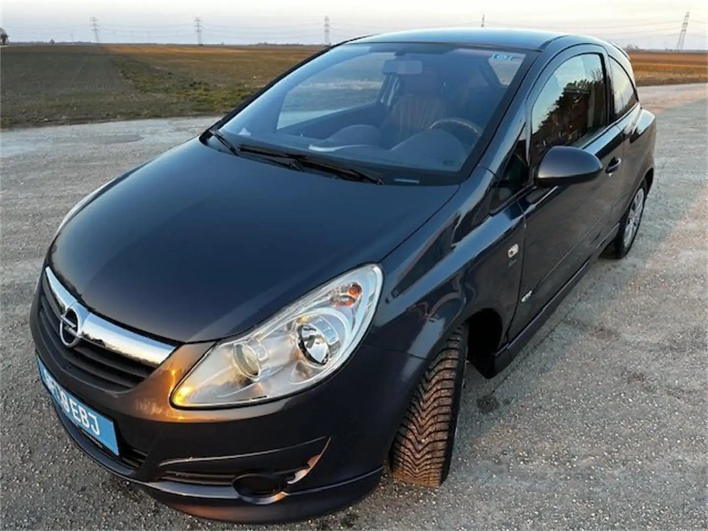 Opel Corsa 1,2 Edition Blau - 2