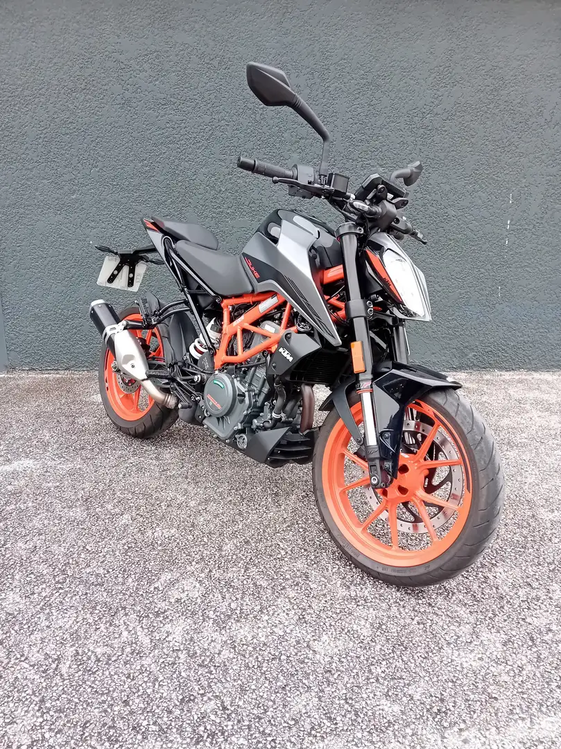 KTM 390 Duke - 2