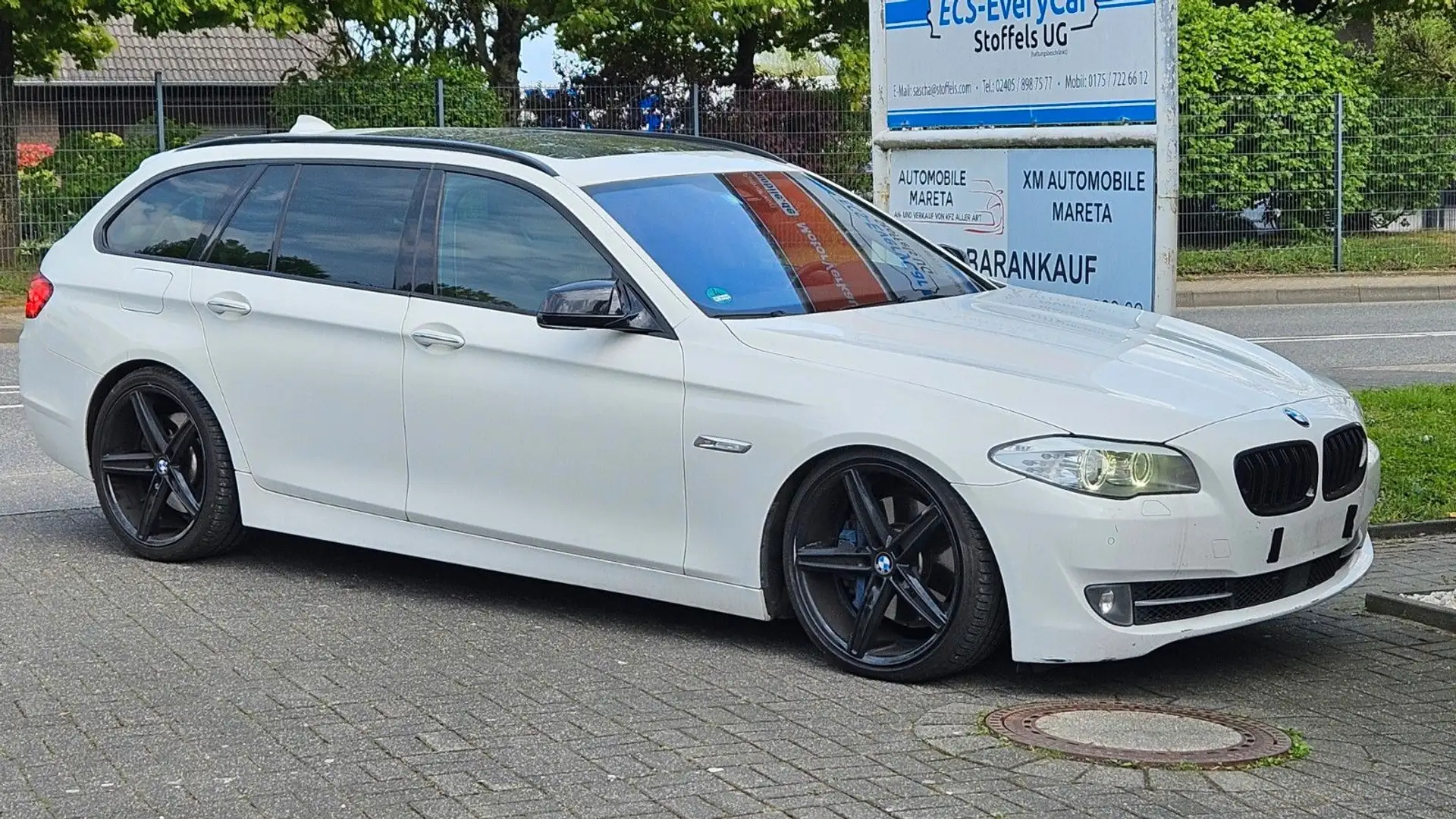 BMW 535 d Baureihe 5 Touring 3,0 Panoramad. Standheiz Weiß - 1