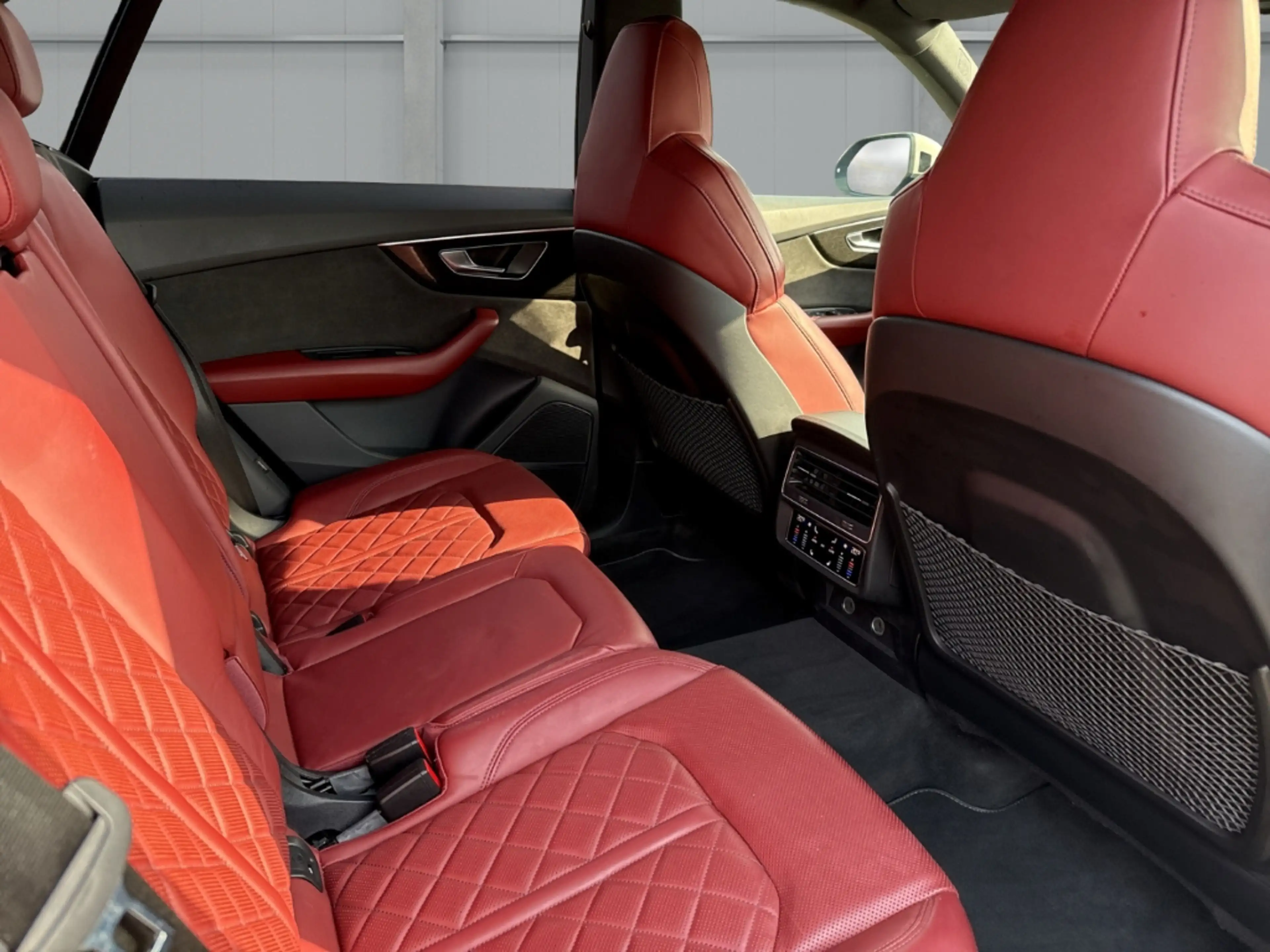 Audi SQ8 4.0 TDI quattro tiptronic ACC, AHK, B&O, HD Matrix — photo 10