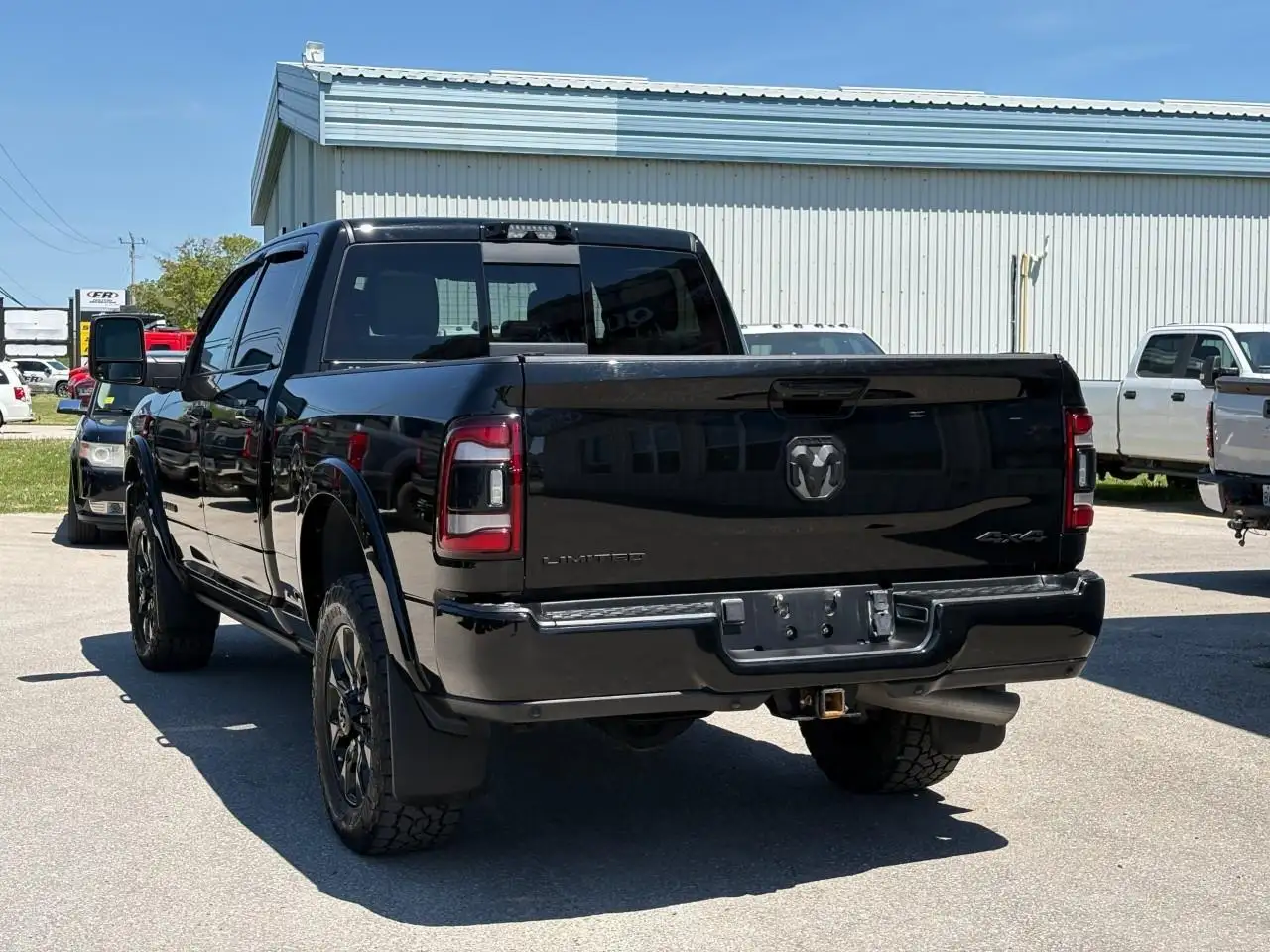 RAM 2500 снимка RAM 2500