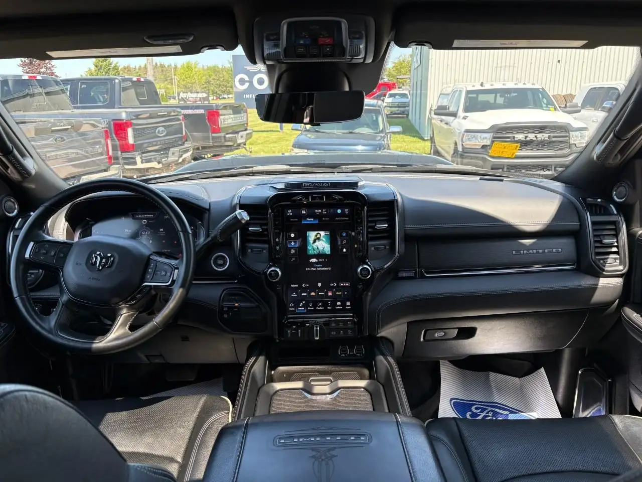 RAM 2500 снимка RAM 2500