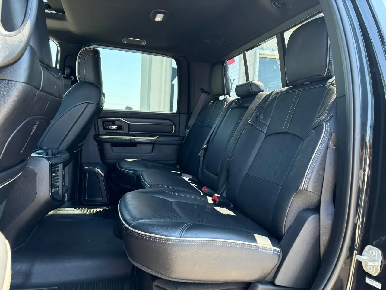 RAM 2500 снимка RAM 2500